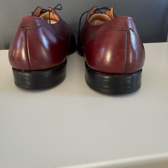 Allen Edmonds Wingtip Brogue Shoes Leather Sole and Upper Burgundy Size 10C USA main image 11